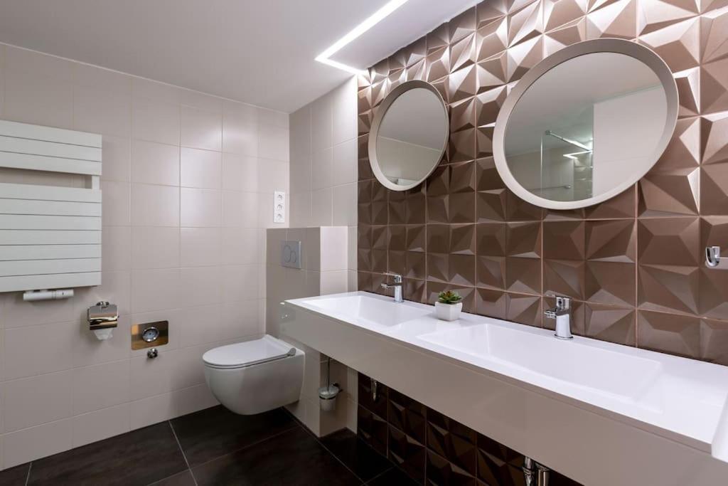 Appartamento Premium By Hi5-king Street's Luxury Budapest